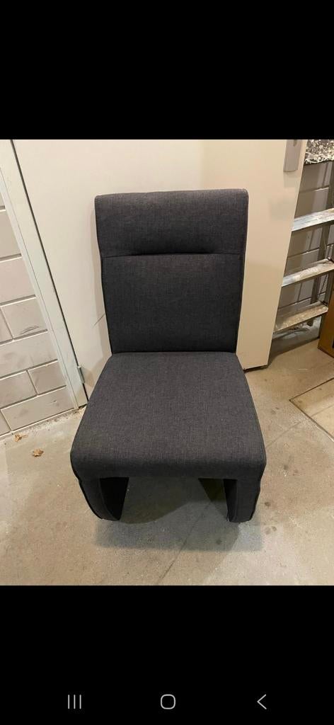 4 eetstoelen MOET WEG, Huis en Inrichting, Stoelen, Gebruikt, Ophalen of Verzenden, Modern, Stof