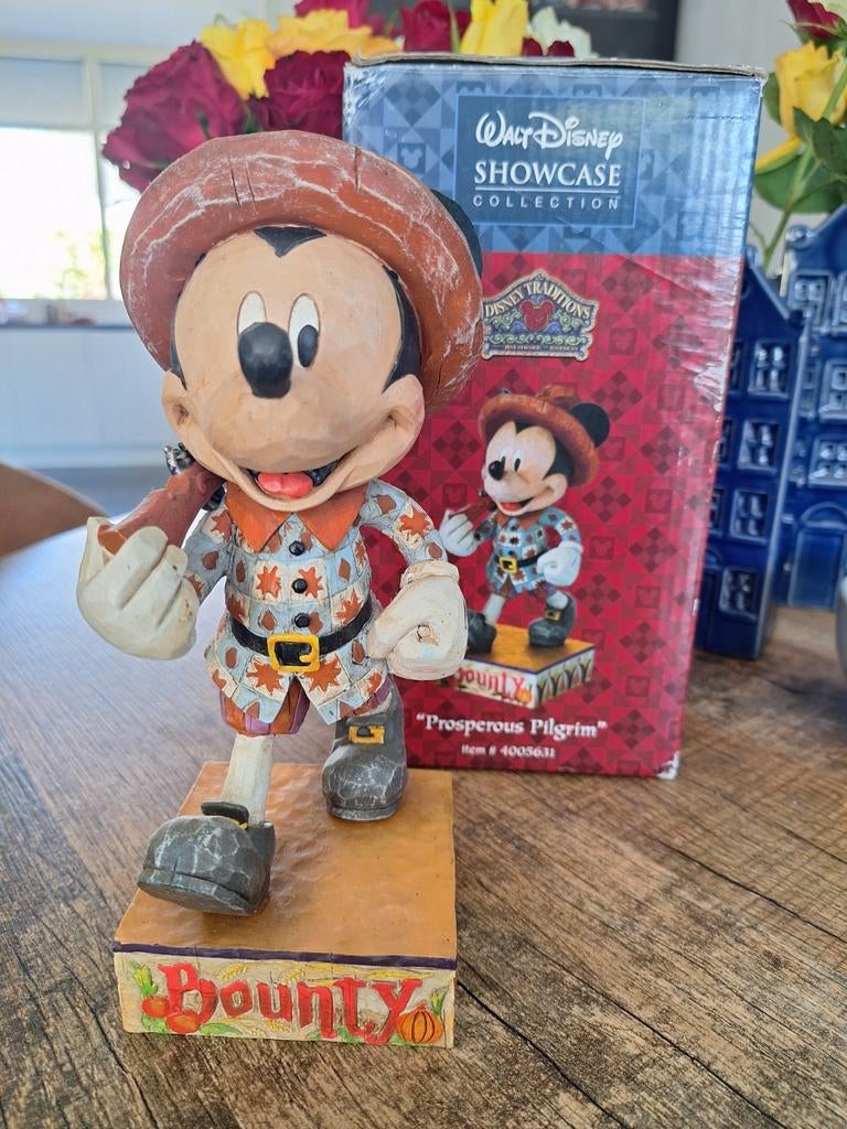 Jim Shore Prosperos Pilgrim Mickey 4005631, Ophalen of Verzenden, Mickey Mouse, Gebruikt, Beeldje of Figuurtje