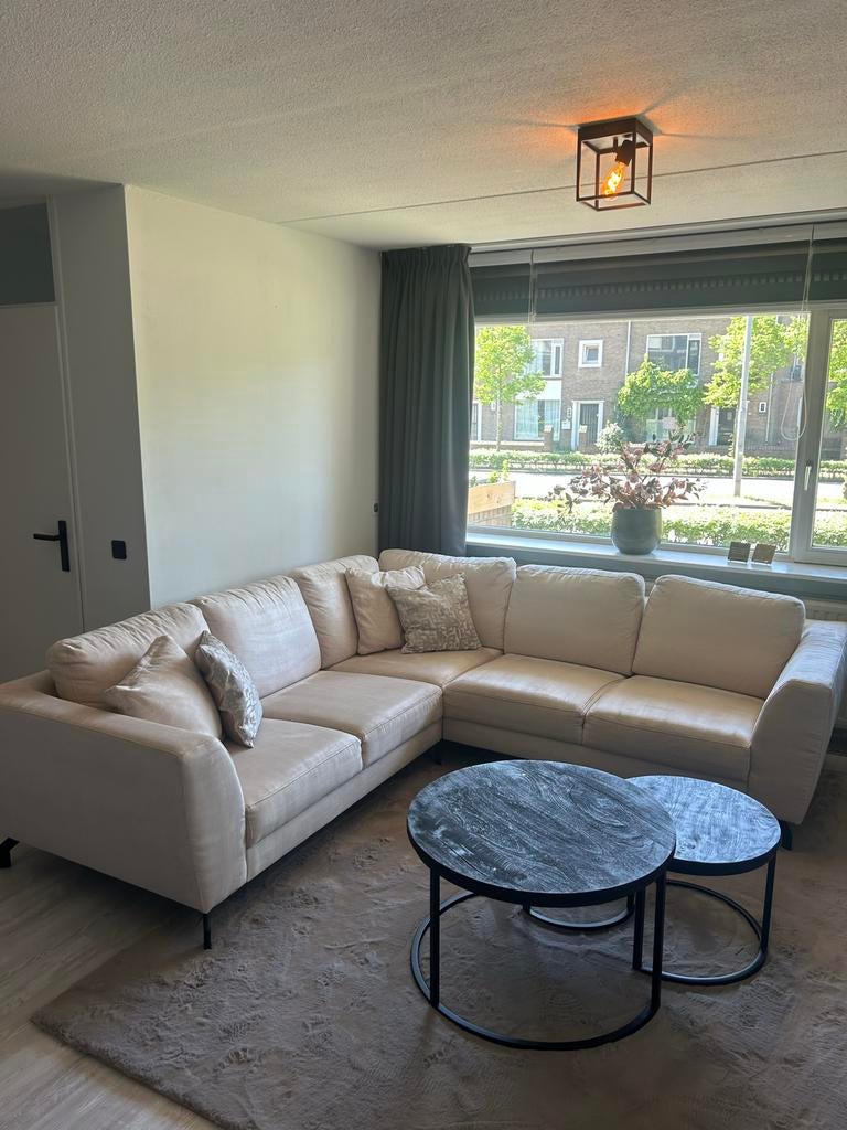 Hoekbank beige/zandkleur, Huis en Inrichting, Banken | Bankstellen, 250 tot 300 cm, Gebruikt, Hoekbank, Ophalen of Verzenden