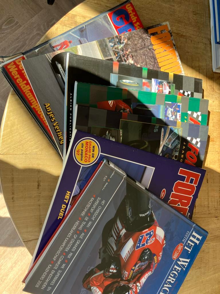 Formule 1 Motorrace Boeken Collectie - Jaaroverzichten, Ophalen, Gelezen, Algemeen