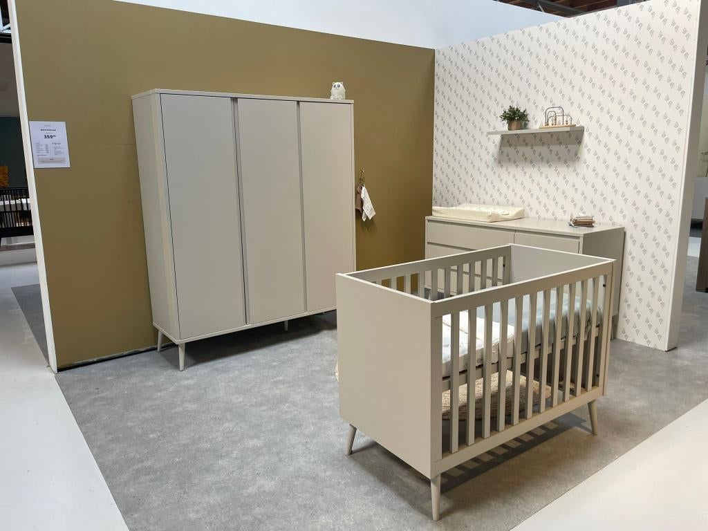 Europe Baby Sterre oatmeal babykamer 3-delig, Ophalen, 50 tot 70 cm, Voetruimte, 90 tot 105 cm