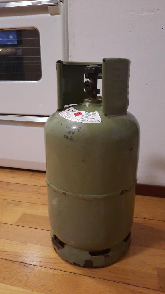 Gasflesje 5KG 10L BBQ Leeg, Tuin en Terras, Gasbarbecues, Ophalen, Gebruikt