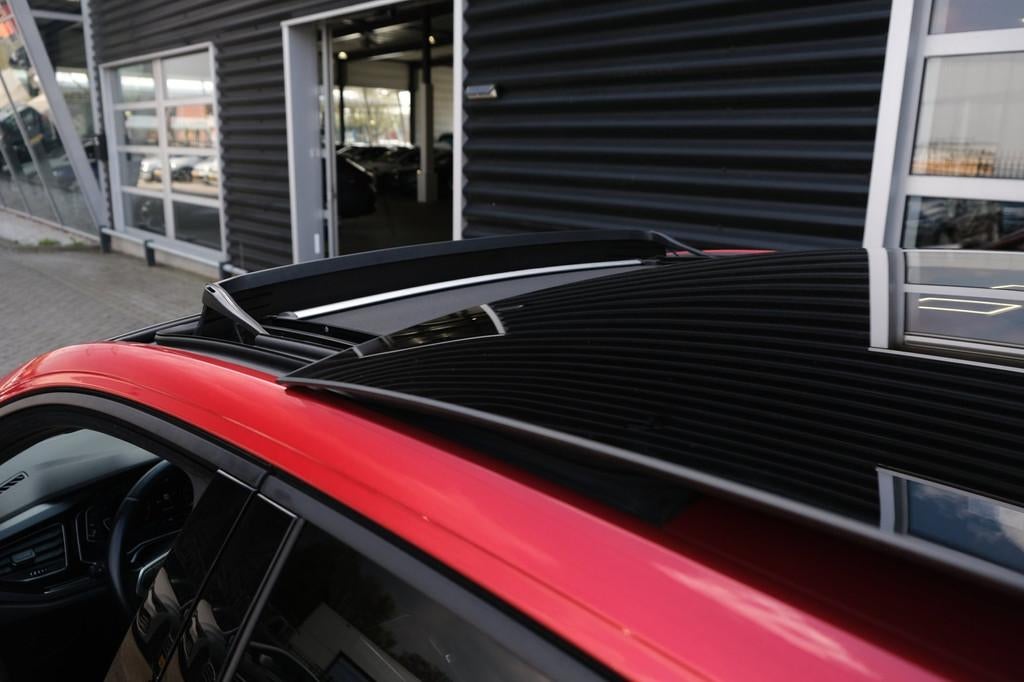 Volkswagen Polo 1.0 TSI R-Line 95PK Pano Navi Led Virtual Ac, Auto's, USB, Gebruikt, 1072 kg, Alcantara