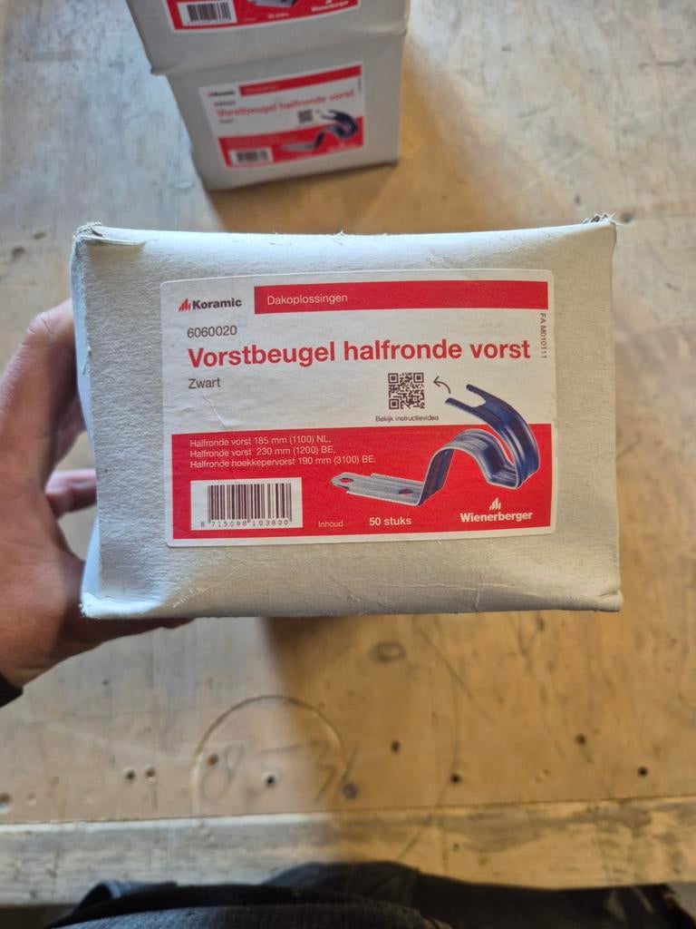 Vorstbeugel halfronde vorst - 3 dozen à 50 stuks, Ophalen