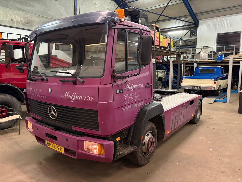 Mecedes 817ls, Auto's, Vrachtwagens, Particulier, Mercedes-Benz, Diesel, Euro 1, Handgeschakeld, Rood, Zwart, Stof, Achterwielaandrijving