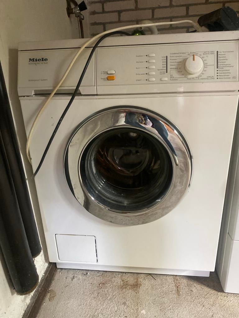 Miele NOVOTRONIC W 9645 Wasmachine - Waterproof-System, Witgoed en Apparatuur, Wasmachines, Gebruikt, Voorlader, 6 tot 8 kg, 85 tot 90 cm
