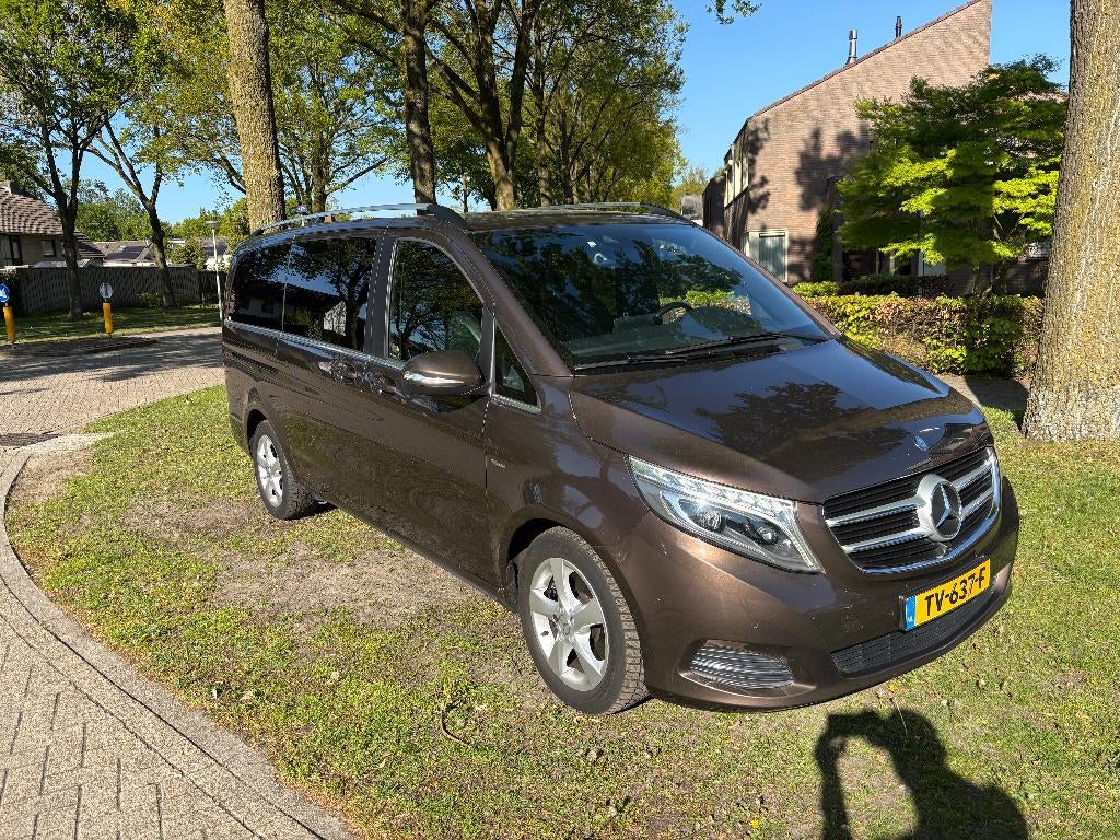 Mercedes-Benz V-Klasse 2.2 CDI 140KW V250 Lang 2016 Bruin, Auto's, Mercedes-Benz, Automaat, Achterwielaandrijving, Bruin, 255 €/maand