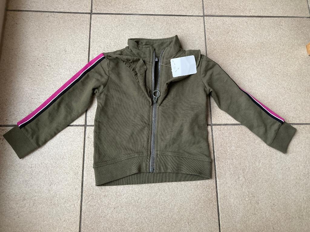 Nieuw groen kleurig vestje ' Joyfull ' - maat 86, Kinderen en Baby's, Babykleding | Maat 86, Ophalen of Verzenden, Nieuw, Meisje