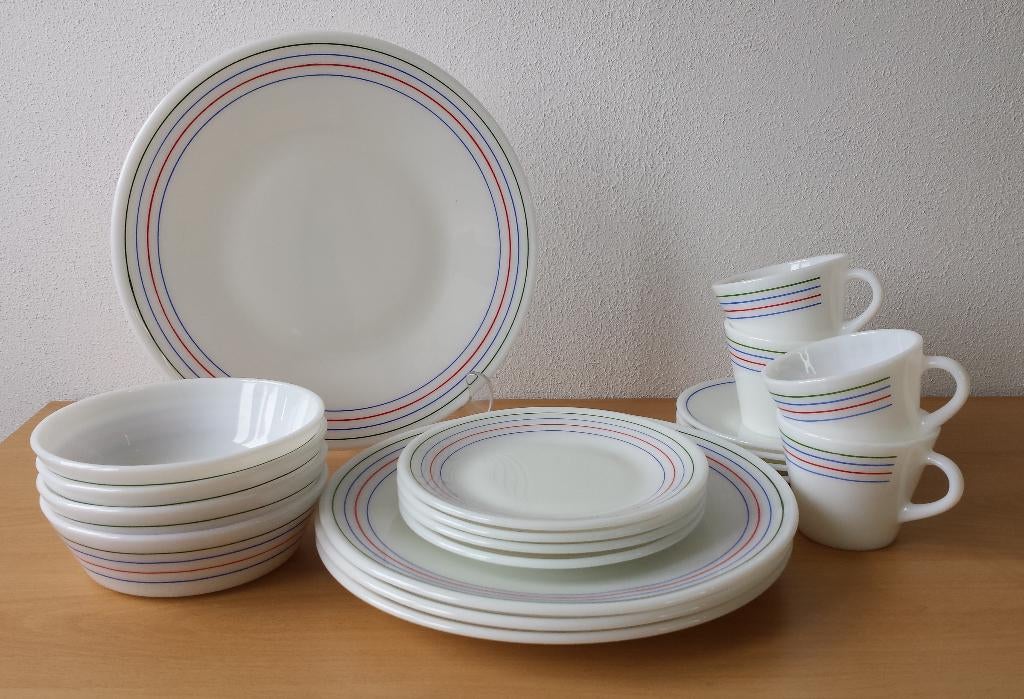 Pyrex England Spectrum Servies - vintage jaren 80, Pyrex, Ophalen of Verzenden, Overige stijlen, Nvt