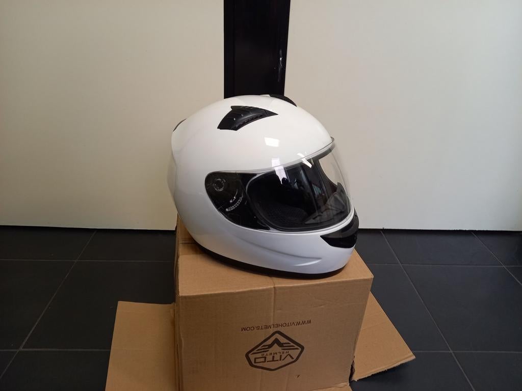 SALE:  2 nieuwe vito helmen € 35,-- op=op, Overige merken, Www.scooterapeldoorn.nl, Vito helm, Overige typen