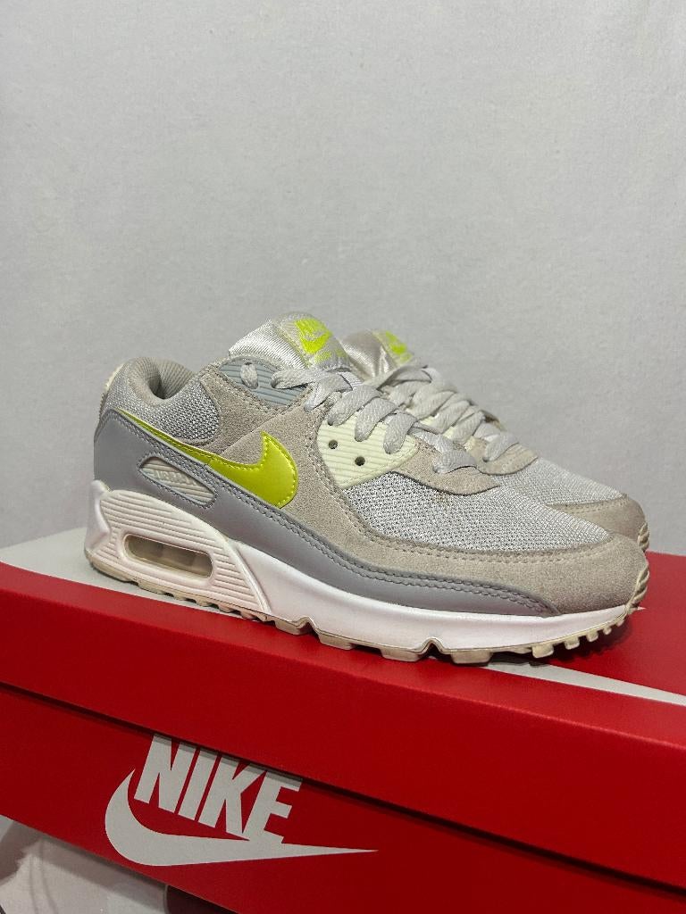 ALS NIEUW! Maat 39 - Nike Air Max 90 Lemon Venom, Overige kleuren, Verzenden, Nike, Nike