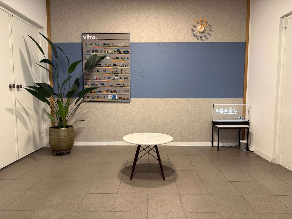 Vitra | Custom | Salontafel | Carrara Marmer | 1x, Vitra, Gebruikt, Vitra Artifort Cassina Fritz Hansen Eames Gispen Pastoe Hay