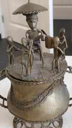 Antieke Ashanti Kuduo Bronzen Pot met Gedetailleerd Deksel, Ophalen of Verzenden