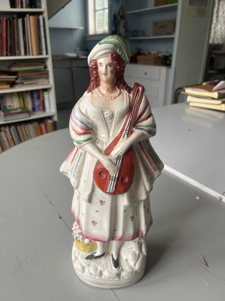 Staffordshire dame luitspeelster, Ophalen of Verzenden