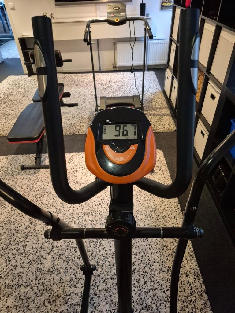 Klarifit Ellifit crosstrainer, Sport en Fitness, Fitnessapparatuur, Ophalen, Zo goed als nieuw, Crosstrainer