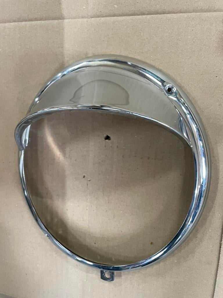 Voor VW kever.  Koplampwimpers, Ophalen