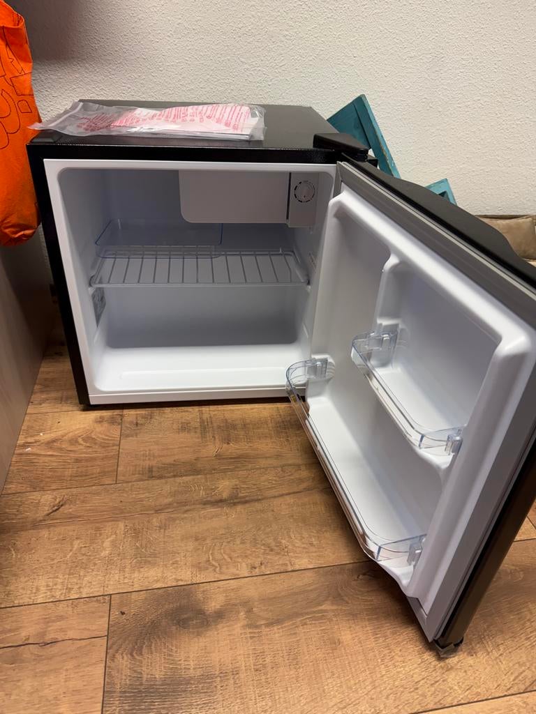 CHiQ tafelmodel koelkast nieuw, Ophalen, Nieuw, Minder dan 75 liter, Met vriesvak