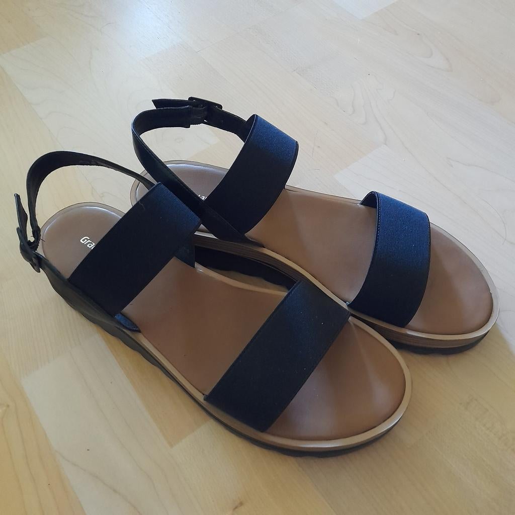 Zgan Zwarte Graceland sandalen maat 44, Kleding | Dames, Schoenen, Zwart, Ophalen of Verzenden, Zo goed als nieuw, Espadrilles of Moccasins