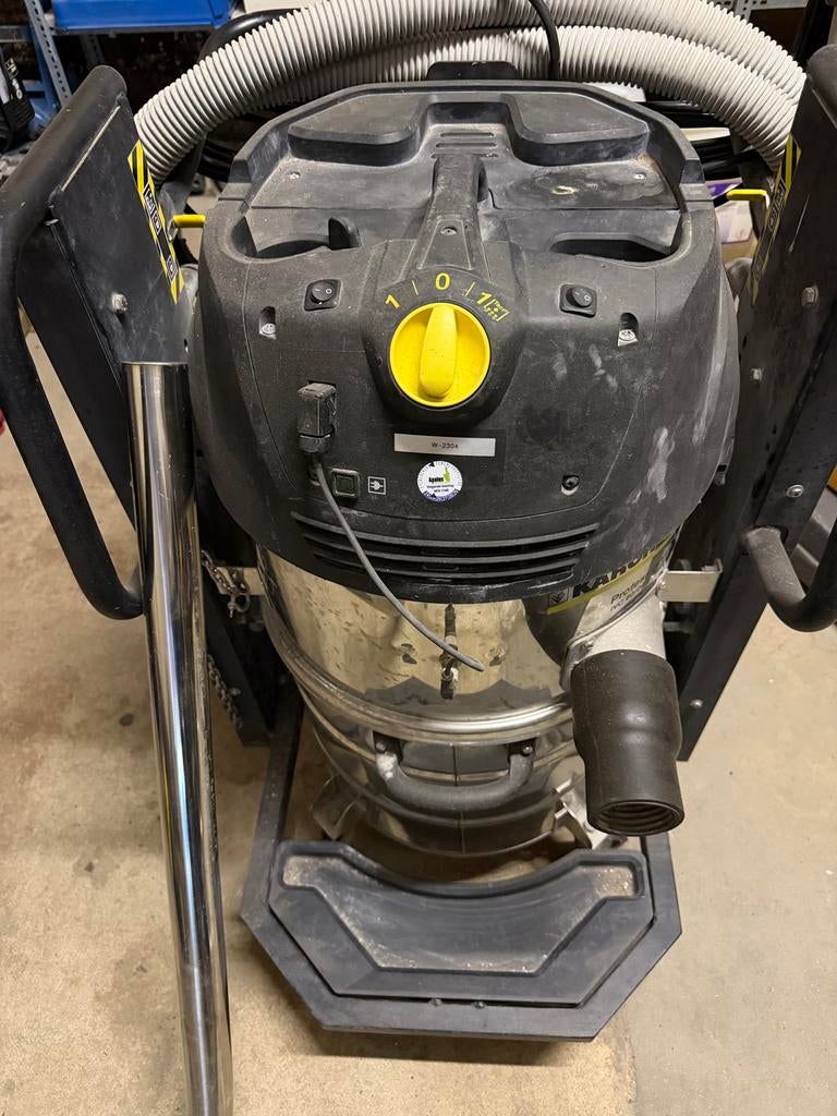 Kärcher Professional IVC 60/24-2 Tact² Industrie stofzuiger, Ophalen, Gebruikt, 2000 watt of meer, Waterstofzuiger