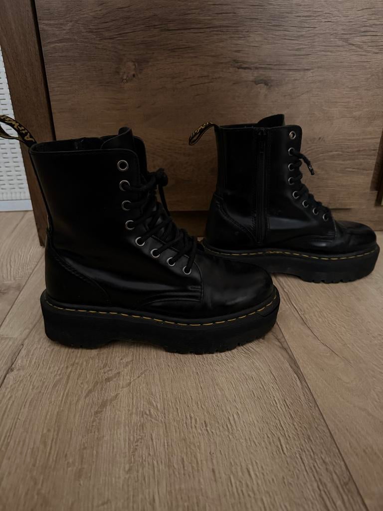 Zwarte Dr. Martens Plateau Laarzen maat 38 Jadon, Verzenden, Zo goed als nieuw, Zwart, Lage of Enkellaarzen