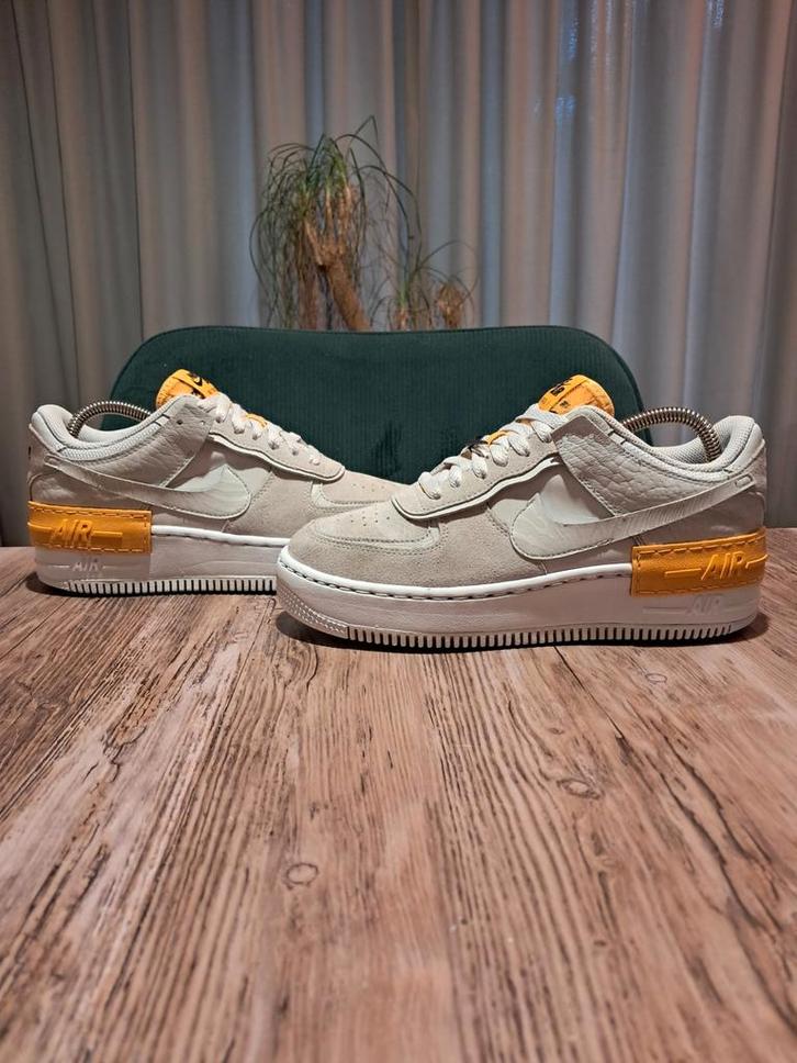 Nike Air Force 1 Shadow Premium 'Laser Orange' Size 38,5, Kleding | Dames, Schoenen, Gedragen, Sneakers of Gympen, Grijs, Ophalen of Verzenden