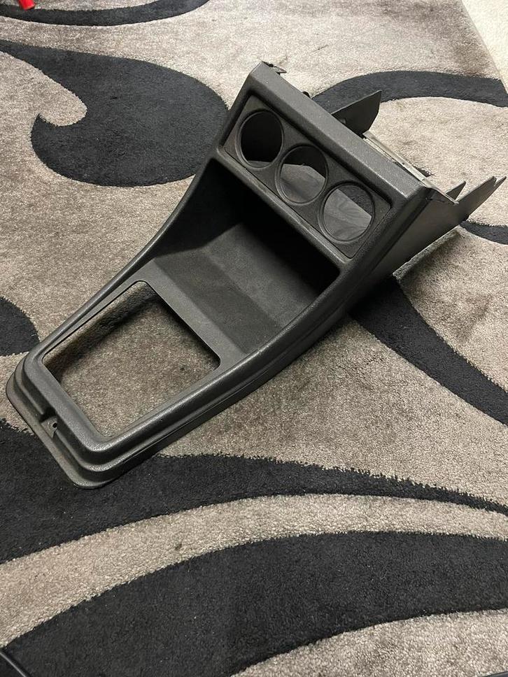 Golf 1 jetta 1 mk1 middenconsole zwart, Auto-onderdelen, Dashboard en Schakelaars, Oldtimer onderdelen, Volkswagen, Gebruikt, Ophalen of Verzenden