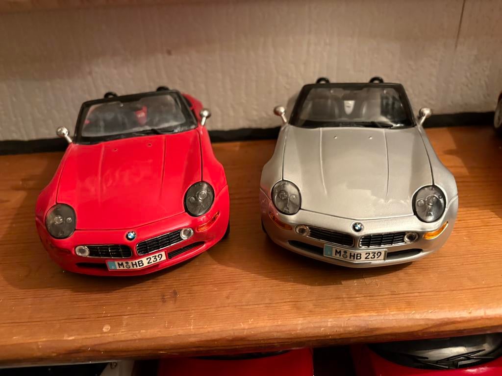 3 stuks ! BMW. Z8            Maisto., Hobby en Vrije tijd, Modelauto's | 1:18, Ophalen of Verzenden, Zo goed als nieuw, Maisto