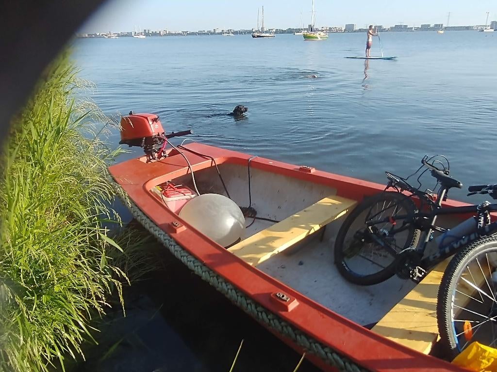 leuk bootje te koop/ oud reddingssloepje, Ophalen