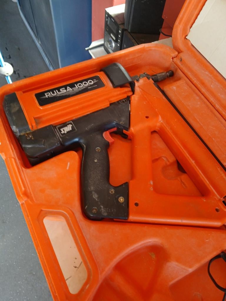 Spit Pulsa 1000 tackermachine, Ophalen, Info@tommysmit.nl, Gebruikt, 7008AR