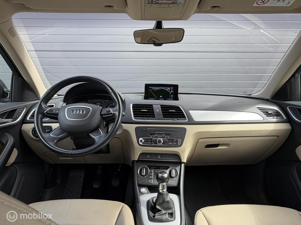 Audi Q3 1.4 TFSI CoD Sport Pro Line S-Line XENON*NAV*HAAK*PD, 730 kg, 4 cilinders, Zwart, Handgeschakeld