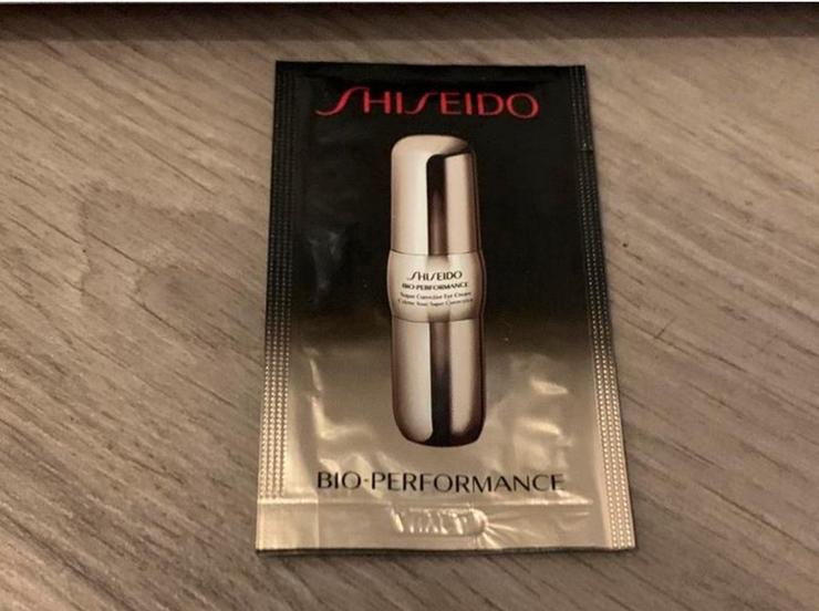 Shiseido super corrective eye cream 1 ml, Ophalen of Verzenden, Nieuw, Ogen, Verzorging