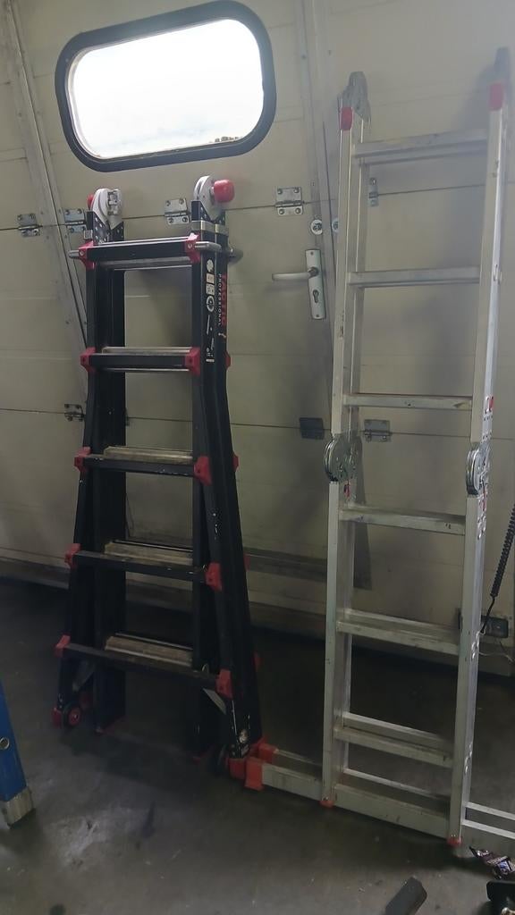 Vouwladders aluminium, Doe-het-zelf en Verbouw, Ophalen, Zo goed als nieuw, Minder dan 2 meter