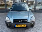 Hyundai Tucson 2.0i Active, Auto's, Hyundai, Gebruikt, 4 cilinders, Handgeschakeld, Grijs