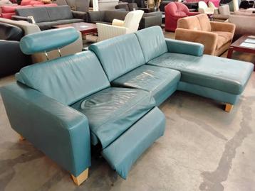 Hoekbank leer, met relax-deel. Prima staat. Voor 250=! beschikbaar voor biedingen