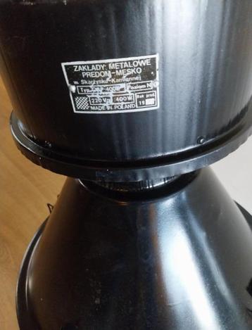 Industriële vintage fabriekslamp Zaklady-Metalowe jaren " 70 beschikbaar voor biedingen