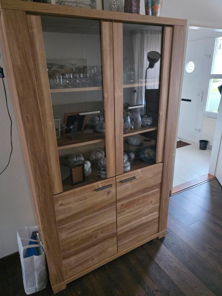 Mooie vitrinekast - Wegens verhuizing!, Huis en Inrichting, Kasten | Vitrinekasten, Zo goed als nieuw, 150 tot 200 cm, 100 tot 150 cm