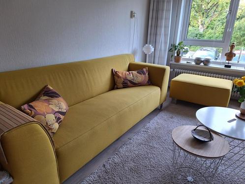 Gele Trendhopper bank + hocker – vrolijk en comfortabel, Huis en Inrichting, Banken | Complete zithoeken, Gebruikt, Stof, Ophalen