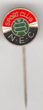 NEC voetbal speld, Verzamelen, Speldjes, Pins en Buttons, Verzenden, Zo goed als nieuw, Sport