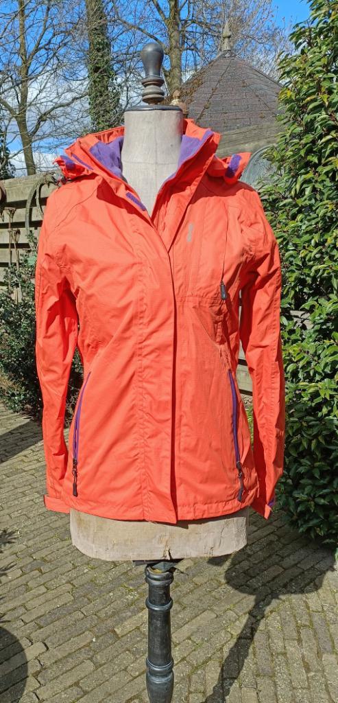 ALS NIEUW! Outdoor wandeljack sportjack met capuchon Maat 38, Kleding | Dames, Sportkleding, Zo goed als nieuw, Maat 38/40 (M)