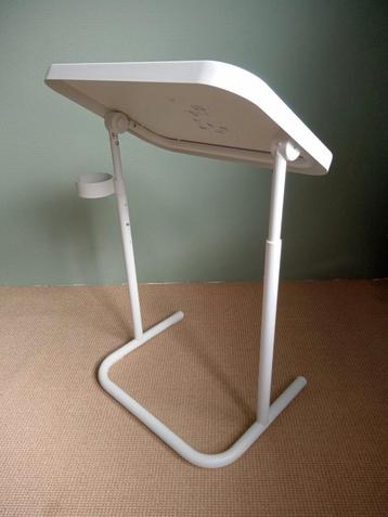Laptop-tafel WIT beschikbaar voor biedingen