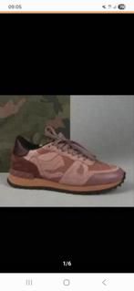 Valentino garavani maat 39, Kleding | Dames, Schoenen, Ophalen of Verzenden, Zo goed als nieuw, Sneakers of Gympen