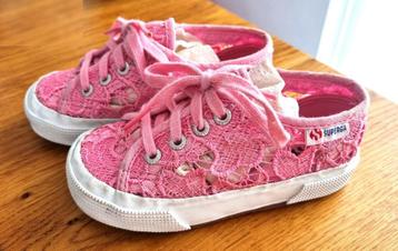 Superga broderie zomerschoen maat 24 beschikbaar voor biedingen
