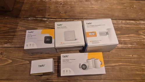 Tado V2 set, Doe-het-zelf en Verbouw, Thermostaten, Zo goed als nieuw, Slimme thermostaat, Ophalen of Verzenden