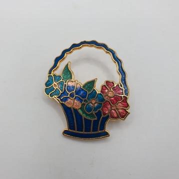 Cloisonne broche beschikbaar voor biedingen