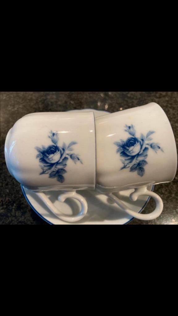 2x D.E. KOFFIE KOPJES MET BLAUW ROOSJE  - ROSITA - VINTAGE, Verzamelen, Porselein, Kristal en Bestek, Nieuw, Kop en/of schotel