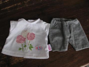 baby born kleding  beschikbaar voor biedingen