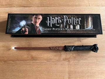 Harry Potter Toverstaf met lichtgevende punt beschikbaar voor biedingen