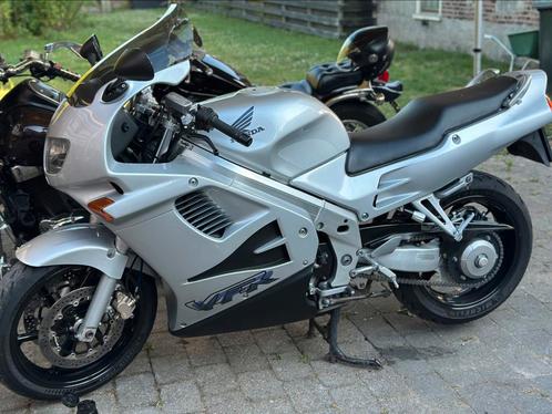 Honda VFR750 compleet Hyperpro vering en alle onderhoud, Motoren, Motoren | Honda, Particulier, meer dan 35 kW, 4 cilinders, Sportuitlaat