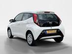 Toyota Aygo 1.0 VVT-i x-play, Voorwielaandrijving, Stof, Gebruikt, 4 stoelen