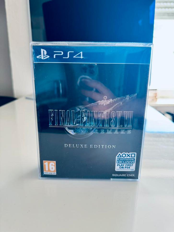 Nieuw Final Fantasy 7 Remake Deluxe Edition + box protector, Spelcomputers en Games, Games | Sony PlayStation 4, Nieuw, Role Playing Game (Rpg)